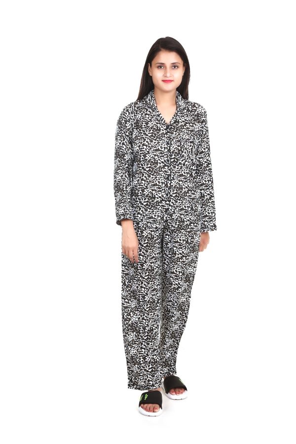 Black And White Shady Print Long Sleeves Night Suit For Women's