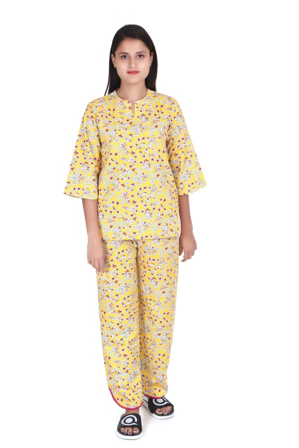 Flower Print V Neck And V Cut Pajama Night Suit For Women's